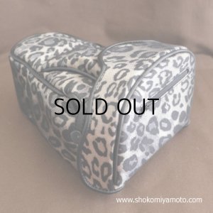 画像2: カメラケース 一眼レフ　ミラーレス 5サイズ　シルク＆ネット・レオパードゴールド Canon EOS Kiss M, X9i, X9, X8i, M100, Nikon D5600, D5300, D3400, LUMIXGF9, OLYMPUS OM-D E-M10 Mark III, Sony a6300