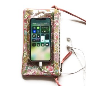 画像6: 【送料無料】スマホポーチ 入れたまま操作　リバティ スモールスザンナ（イエロー）コーティング おしゃれ かわいい スマホバッグ お財布ショルダー スマホケース 斜めがけ ショルダーバッグ  ポシェット タッチスクリーン SHOKO MIYAMOTO