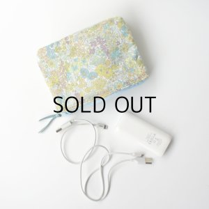 画像4: 【送料無料】ダブルポーチ スポンジ入り リバティ・エミリアズフラワーズ（パープル）  モバイルバッテリーポーチ ケース おしゃれ かわいい　アクリルコーティング