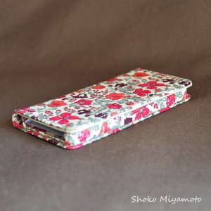 画像4: 【送料無料】iPhone6sケース・手帳型　リバティ・マーガレットアニー（グリーン）おしゃれ  かわいい　マグネットを使わないのでカード安全