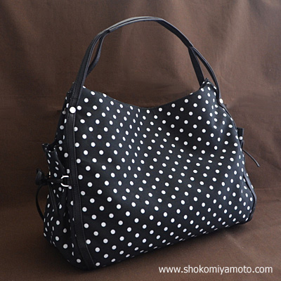 おしゃれで軽いショルダーバッグ 白黒ドット Shoko Miyamoto おしゃれで軽いショルダーバッグ 白黒ドット Shoko Miyamoto