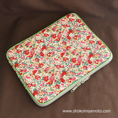 Ipadケース Ipad Proケース Ipad Miniケース リバティ クレアオード レッド おしゃれ かわいい Shoko Miyamoto