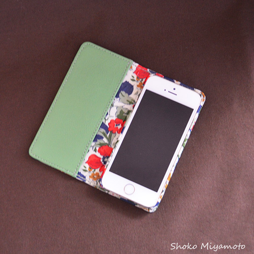 Iphone6 6s Plusケース 手帳型 リバティ ポピー オネスティ レッド かわいい おしゃれshoko Miyamoto
